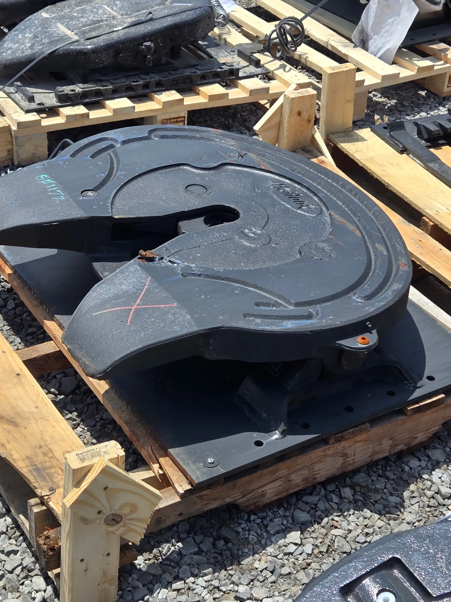 Holland Hitch FW70 - Image 2