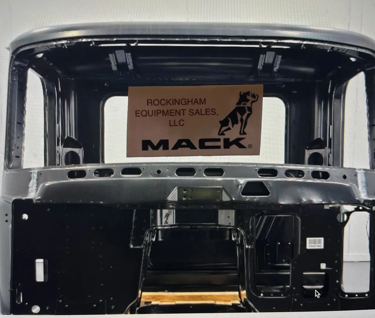 Mack Anthem Complete Day Cab - Image 3