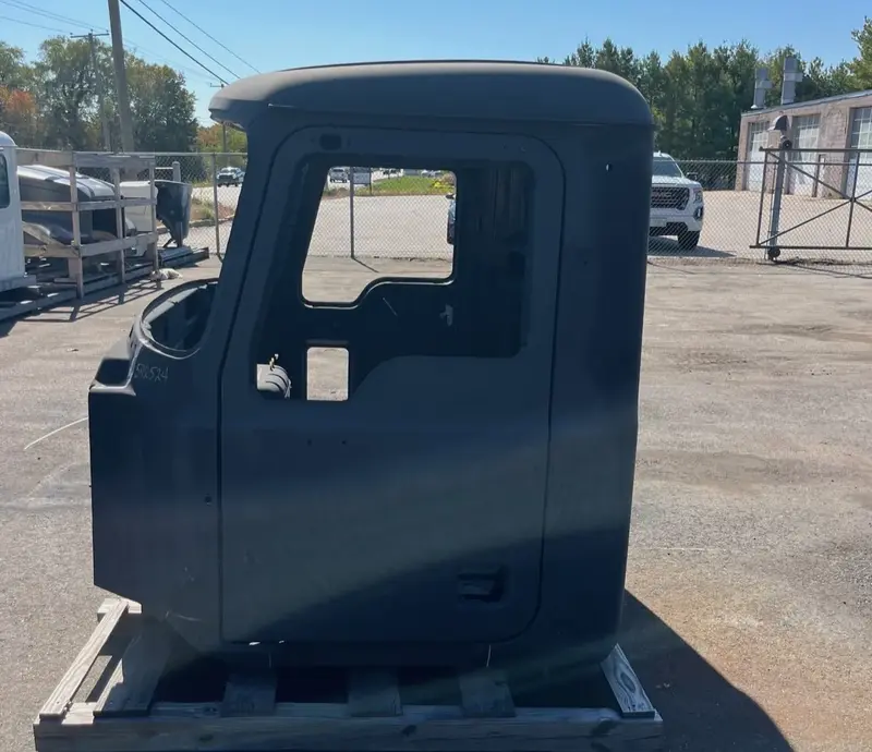 Mack GR/PI Series Cab Door Shells - Image 4