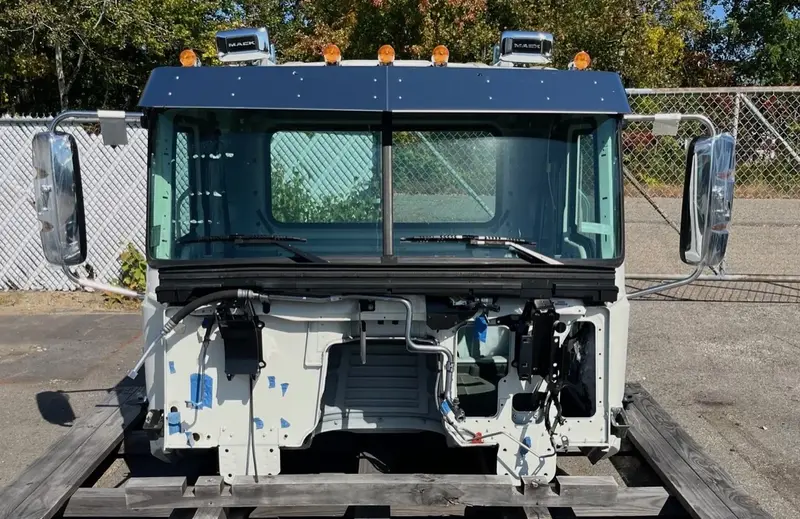 Mack GR Series (Granite) Cab Shell - Image 1