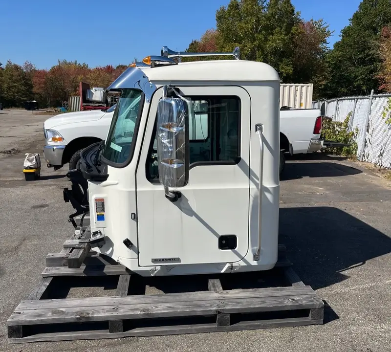Mack GR Series (Granite) Cab Shell - Image 3