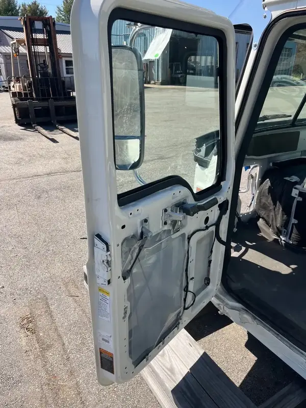 Mack GR Series (Granite) Cab Shell - Image 6