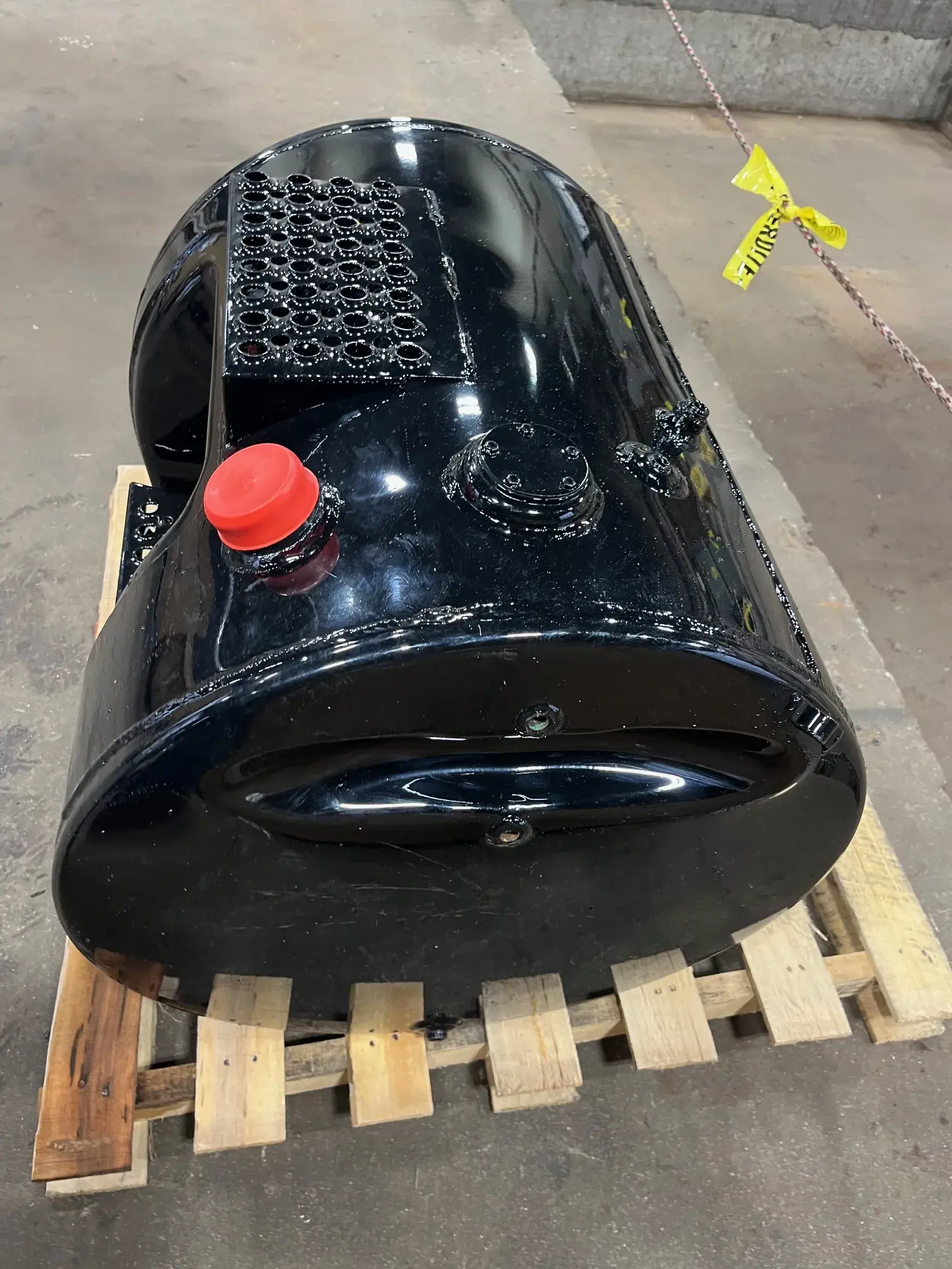 Mack Fuel Tank - Image 3