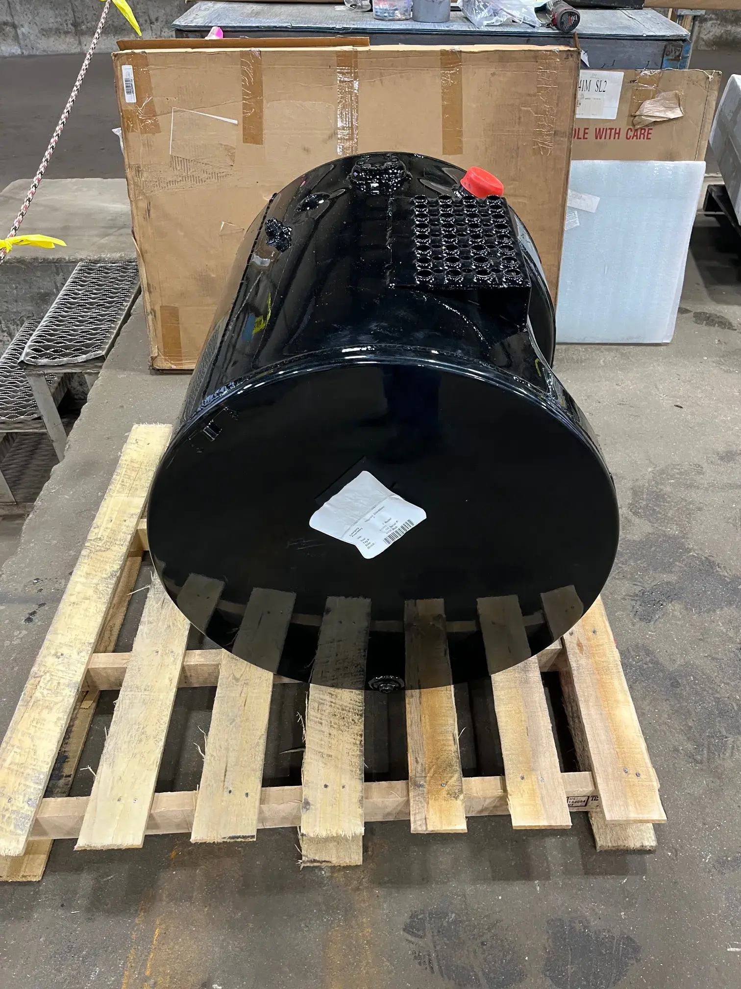 Mack Fuel Tank - Image 5