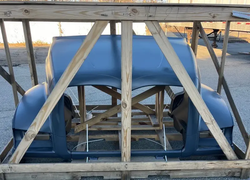 Mack GR(F) Series Hood - OE - Image 2