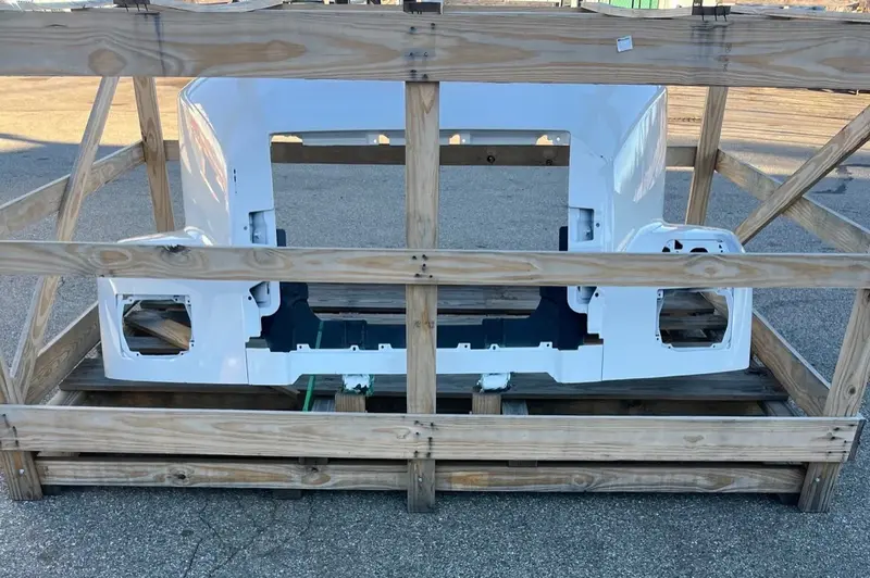 Mack MD Series Hood - Image 1