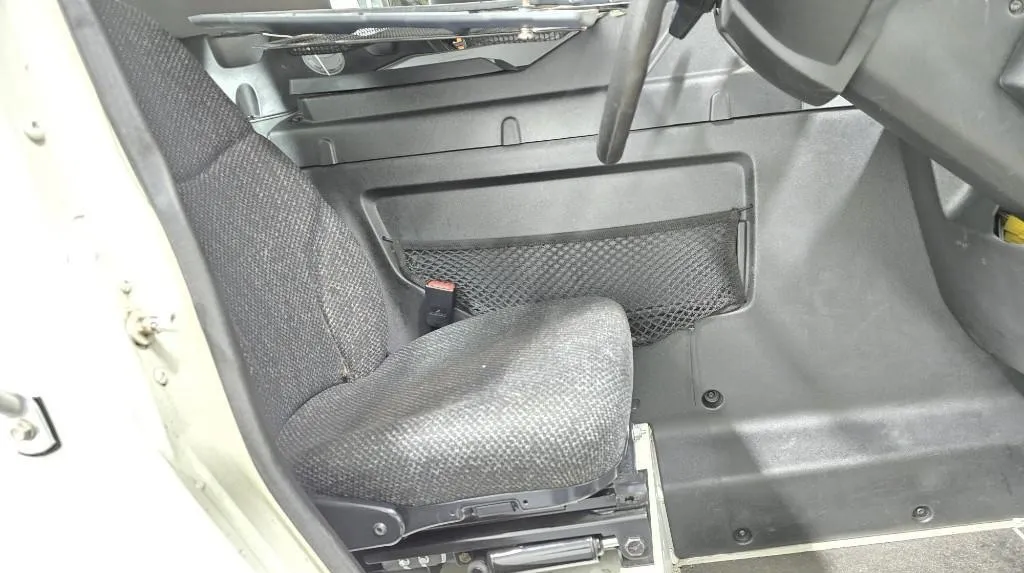 Mack LR Series Complete Cab Assembly - Image 11