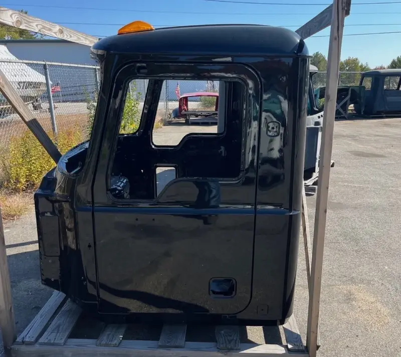 Mack MD Series Cab Shell - Image 1