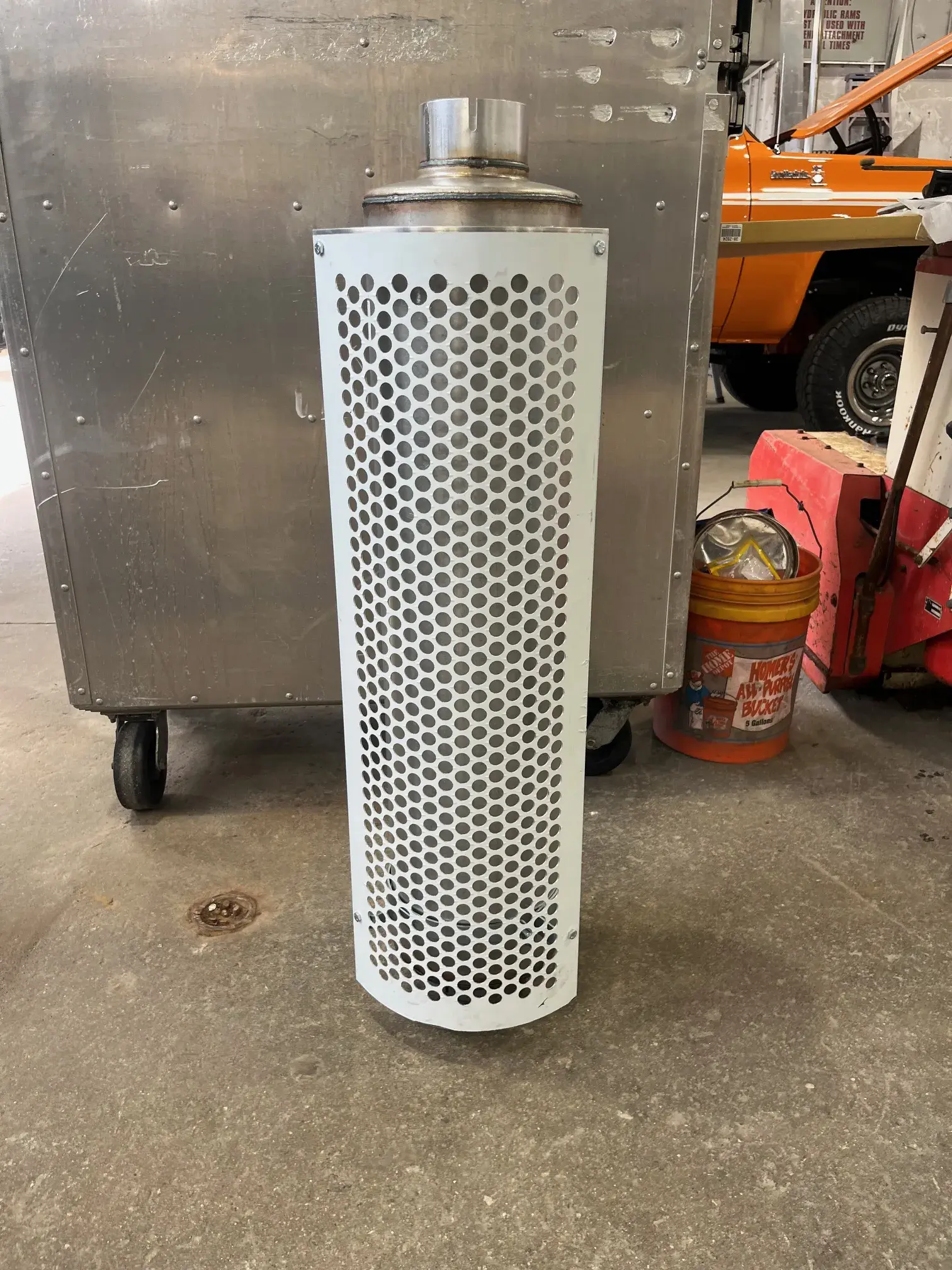 Mack OE Muffler w/ Brackets - Image 1