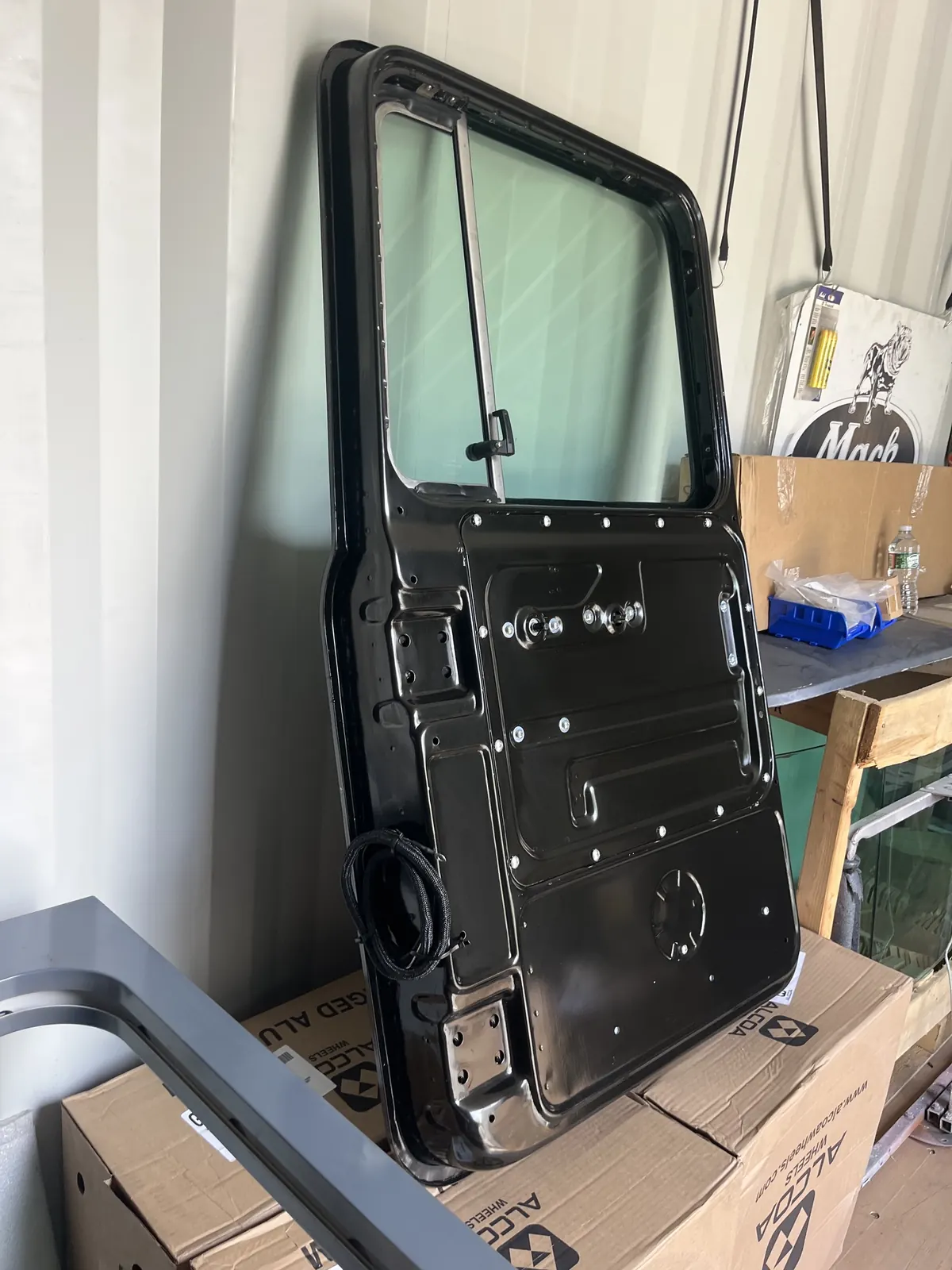 Mack R Series Right Side Door — Complete - Image 6
